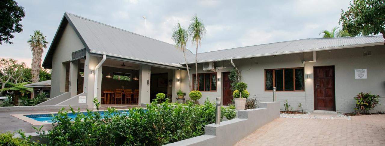 Vinique Guesthouse ネルスプロイト エクステリア 写真